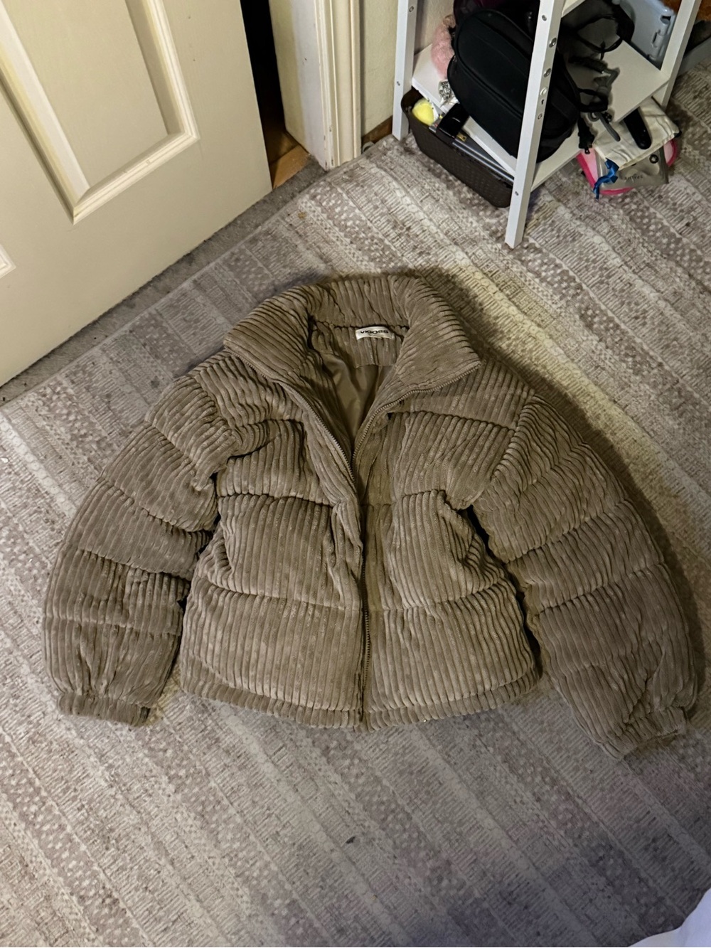 Vigoss Corduroy Puffer Jacket in Taupe